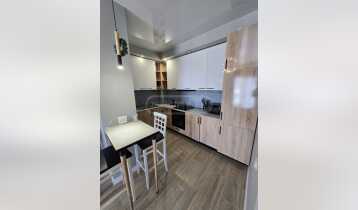 (Auto Translate!) Apartments for sale in one of the central districts of Tbilisi, 2 minutes' walk from 300 Aragveli metro station, newly renovated. Fully furnished and equipped, uninhabited apartment in Hilton Apartments. 24/7 security, Swiss and cleaner. Absolutely everything remains in the apartment. It is ready for both living and renting!!!