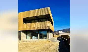 For Sale 320m2 New building Private House Not renovated. Price: 365000$