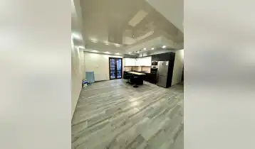 იყიდება 111m2 არასტანდარტული ახალი აშენებული ბინა ახალი რემონტით. ფასი: 180000$