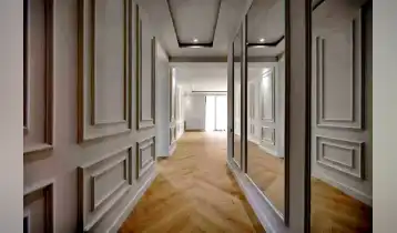 {{ gallery.alt }}
