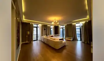 (Auto Translate!) Apartment for sale in the prestigious district of Tbilisi, one of the best residential complexes.

The location of the apartment is convenient for everyone - located in a quiet place, though very close to the city center and all the strategic objects, including the gallery mall.

In the apartment you will find a large, comfortable space with a beautiful view of Mtatsminda and funicular. Parking.