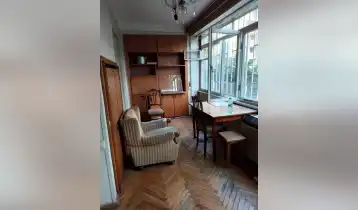 Продается 60m2 Хрущевка Старая постройка Квартира без ремонта. Цена: 80000$