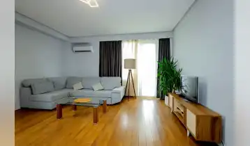 Продается 102m2 Нестандартный Новостройка Квартира с новым ремонтом. Цена: 185000$