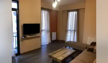 Продается 70m2 Нестандартный Новостройка Квартира с новым ремонтом. Цена: 165000$