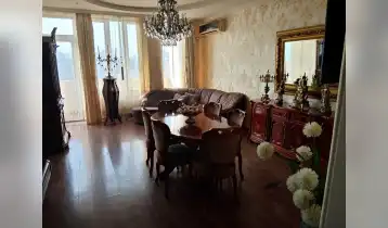 Продается 82m2 Нестандартный Новостройка Квартира с новым ремонтом. Цена: 152000$