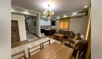 Продается 123m2 Нестандартный Новостройка Квартира с новым ремонтом. Цена: 285000$