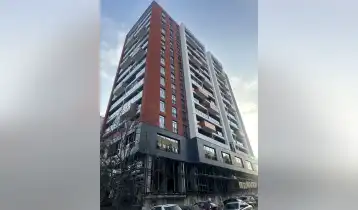 Продается 92m2 Нестандартный Старая постройка Квартира Белый каркас. Цена: 145000$