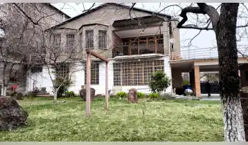 For Sale 570m2 Old Building Private House Old renovated. Price: 650000$