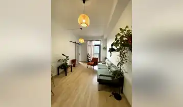 Продается 70m2 Нестандартный Новостройка Квартира с новым ремонтом. Цена: 150000$