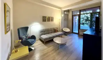 (Auto Translate!) For sale in the center of the city, a 10-minute walk from the Marjanishvili metro station, on Mazniashvili street, in a newly built house, a very nice apartment with its own furniture and appliances. It has a separate kitchen, wardrobe and a large veranda. The entrance door is protected by an intercom.