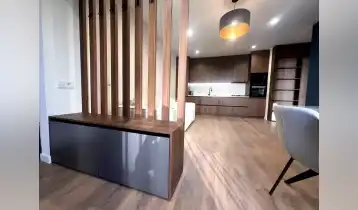 (Авто перевод!) Nutsubidze Street Первая полоса, 50 м² | 2 комната | 12/14 этаж | 2 балкона, 3 квадратных спальни, французская балконная студия | Недавно построенное здание, зеленый двор, квадратный вид.

???? Современный ремонт, кухня со встроенными приборами, в центре. Нагрев, металлические пластиковые окна.

???? Полностью расположен: кровать, диван, шкафы, столы, стулья.

???? Метро 