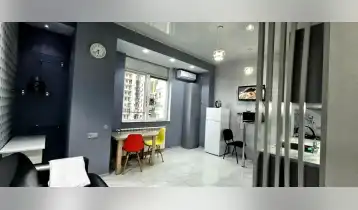 For Rent 42m2 Nonstandard New building Flat Newly renovated. Price: 600$