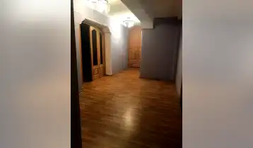 {{ gallery.alt }}
