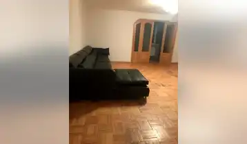 For Sale 120m2 City Old Building Flat Old renovated. Price: 180000$