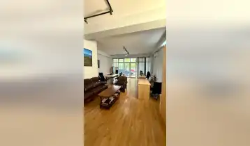 For Rent 75m2 New building Office Renovated. Price: 1000$