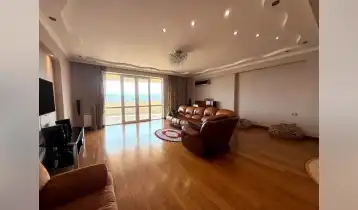 For Sale 225m2 Nonstandard New building Flat Newly renovated. Price: 495000$