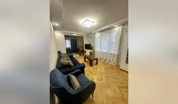 For Sale 87m2 City Old Building Flat Newly renovated. Price: 200000$