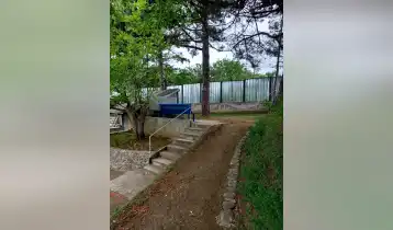 იყიდება 2200m2 მიწის ნაკვეთი (სასოფლო). ფასი: 396000$