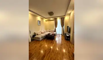 იყიდება 80m2 არასტანდარტული ახალი აშენებული ბინა ახალი რემონტით. ფასი: 155000$