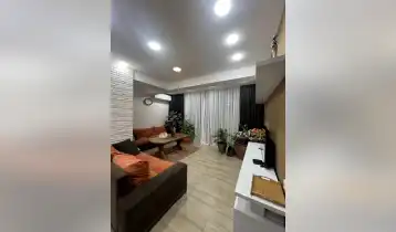 Продается 102m2 Нестандартный Новостройка Квартира с новым ремонтом. Цена: 140000$