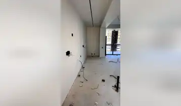 {{ gallery.alt }}