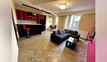 Продается 75m2 Нестандартный Новостройка Квартира с новым ремонтом. Цена: 145000$