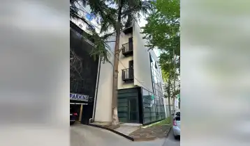 (Авто перевод!) Сдается офисная площадь в бизнес-центре BCV, цена не включает НДС.