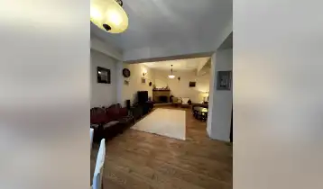 იყიდება 900m2 ახალი აშენებული საკუთარი სახლი ახალი რემონტით. ფასი: 970000$