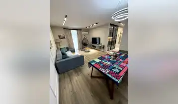 (Auto Translate!) For sale, in the green diamond complex, renovated 4 bedroom apartments.

3 bedrooms, 1 masterbed, with 2 balconies, yard views, built -in furniture and appliances.

The complex includes: swimming pools, large courtyards, children's spaces, 24/7 protection, shops, gym and pharmacy.