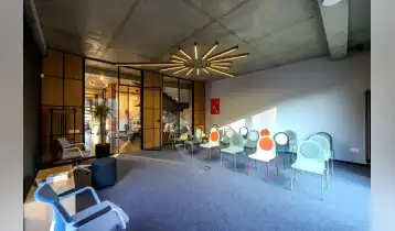 For Sale 220m2 New building Office Newly renovated. Price: 415000$