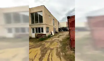 (Auto Translate!) For sale land ribs of 900 sqm and warehouse building 877 sqm meters in Didi Digomi on Timothy Bello Street.