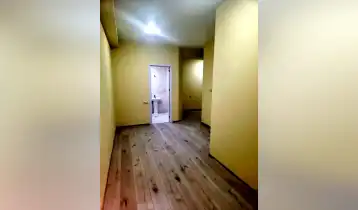 (Auto Translate!) 2 bedroom renovated space for sale in Vake, at the beginning of Nino Zhvania. The area is a bedroom and a studio type living room. Ideal for office, living or renting. A heating boiler is installed. This space is non -standard, with smaller windows and without balconies.