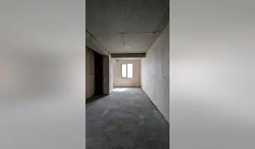 {{ gallery.alt }}