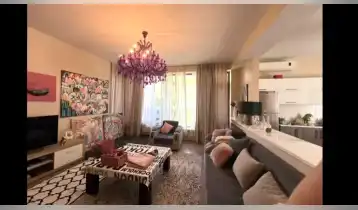 For Sale 212m2 Nonstandard New building Flat Newly renovated. Price: 230000$