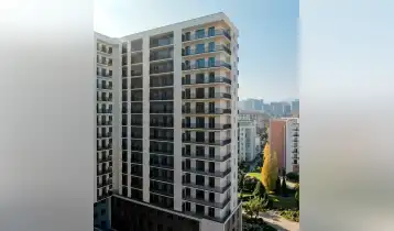 იყიდება 50m2 არასტანდარტული ახალი აშენებული ბინა მწვანე კარკასი. ფასი: 82000$