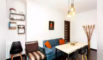  70m2 Нестандартный Новостройка  с новым ремонтом. : 260000