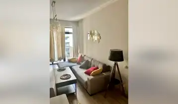 იყიდება 55m2 ახალი აშენებული ბინა ახალი რემონტით. ფასი: 138000$