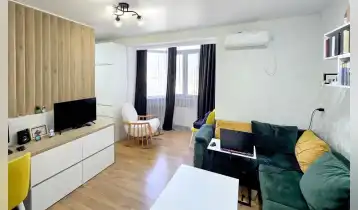 იყიდება 51m2 ჩეხური ძველი აშენებული ბინა ახალი რემონტით. ფასი: 85000$