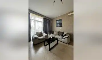 For Rent 330m2 New building Private House Newly renovated. Price: 3000$