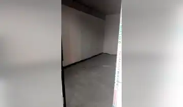 {{ gallery.alt }}