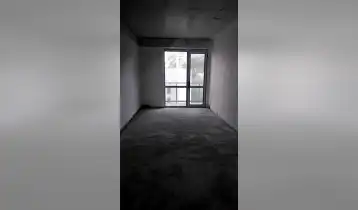 {{ gallery.alt }}