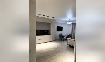 Продается 69m2 Нестандартный Новостройка Квартира с новым ремонтом. Цена: 125000$