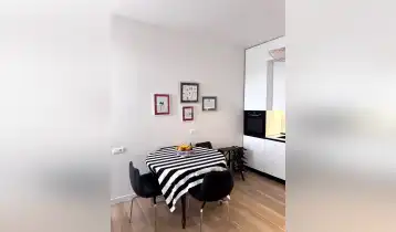 Продается 88m2 Нестандартный Новостройка Квартира с новым ремонтом. Цена: 145000$