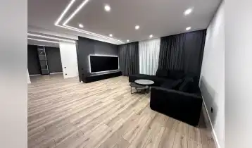 იყიდება 200m2 ახალი აშენებული საკუთარი სახლი ახალი რემონტით. ფასი: 495000$