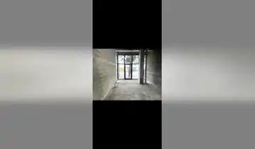 {{ gallery.alt }}