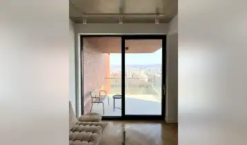 {{ gallery.alt }}