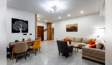 Продается 106m2 Нестандартный Новостройка Квартира с новым ремонтом. Цена: 178000$