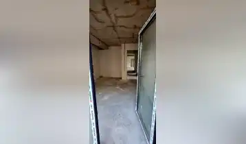 {{ gallery.alt }}