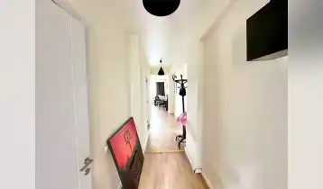{{ gallery.alt }}