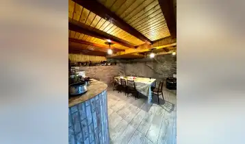 (Auto Translate!) A newly built house for sale in Vera, 2 minutes' walk from the Rustaveli metro station. It is an ideal option for investment, it can be used as a hotel and an office.